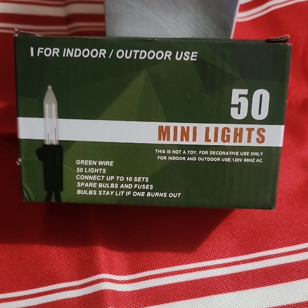 50 Mini Lights with Green Wire